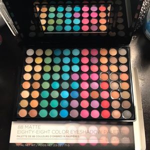 BH COSMETICS 88 COLOR EYESHADOW PALETTE 🎨
